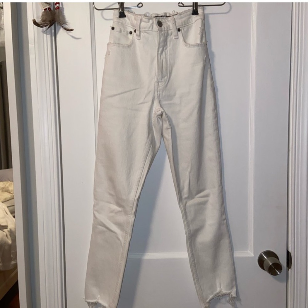 Abercrombie and Fitch 24S Curve Love Skinny Jeans